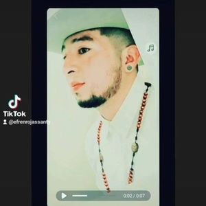 Meet your Posher, Efren